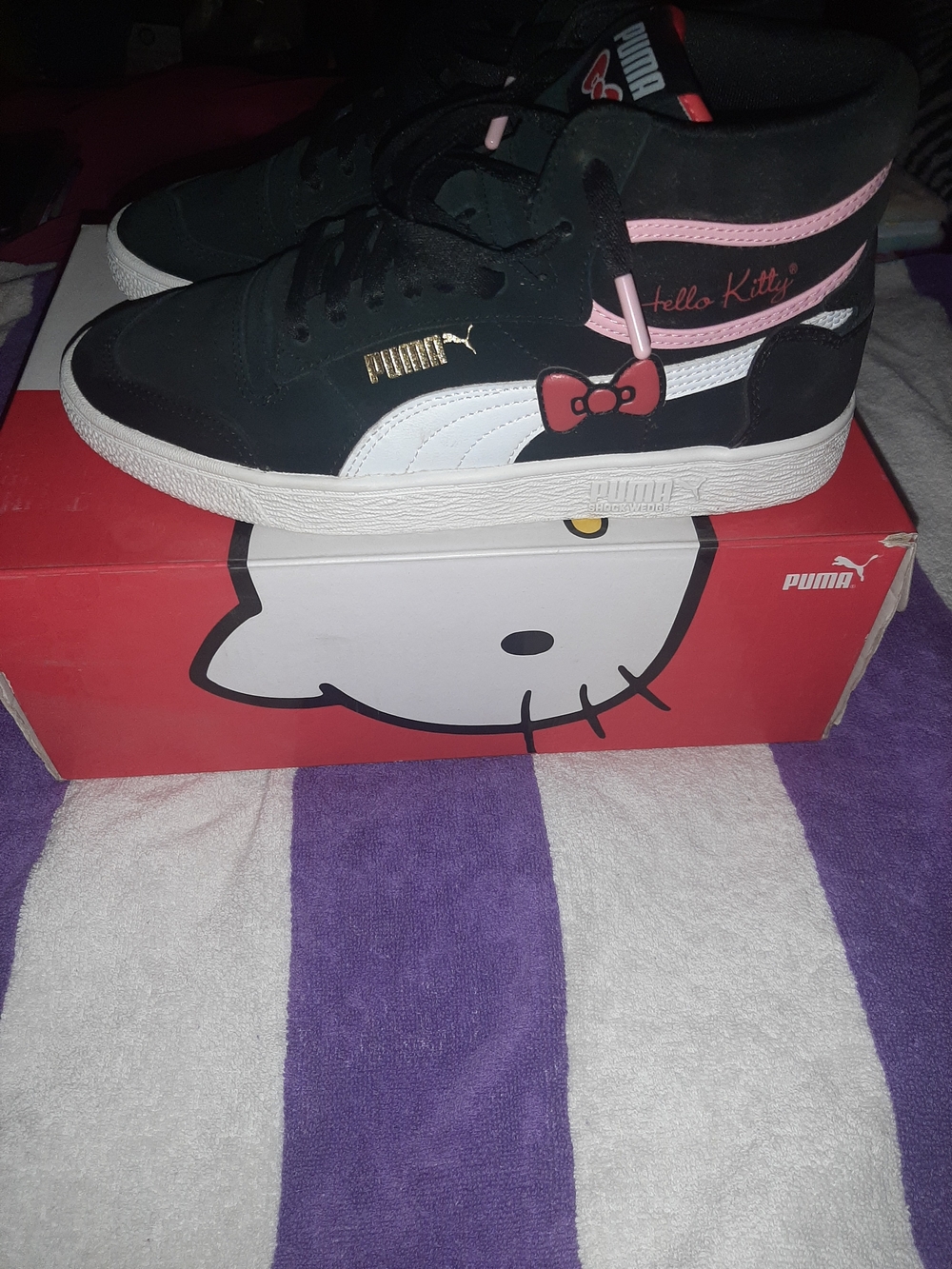 PUMA x Hello Kitty Women Black & Pink High-Top Sneakers 9.5 US